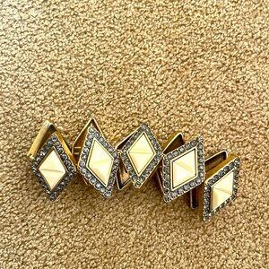 J Crew rhinestone bracelet All rhinestones are there EUC cream colored & black.